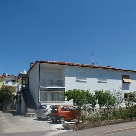 Lino Apartment *